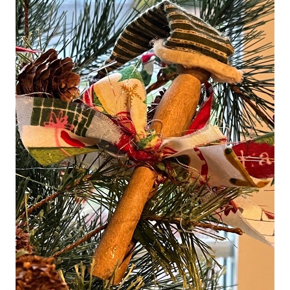 Artificial Christmas Arrangement Upcycled Tin File Drawer Holder Rag Bows - Picture 4 of 10